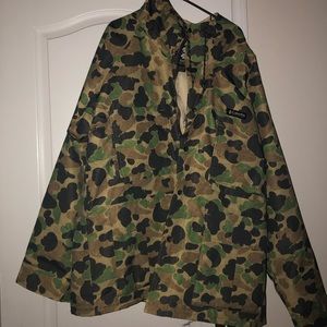 Never worn, price tag still on it. Size is 2XL!